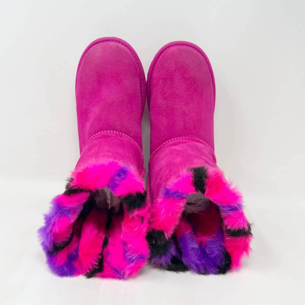 Ugg Mini Bailey Bow Boots Youth Girls 4 Pink Plaid Punk Rock Black Fur - Picture 7 of 10